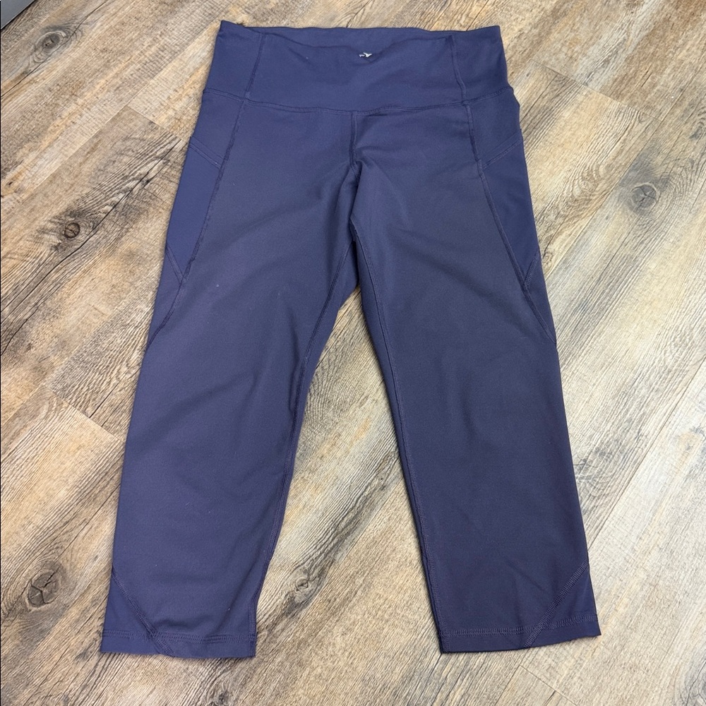 Old Navy Active go dry Purple capri Leggings